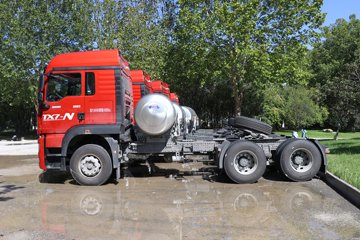 ����HOWO TX7-N ����� 12.5L LNG 480���� 6X4 �й�����12�� ǣ����ͼƬ