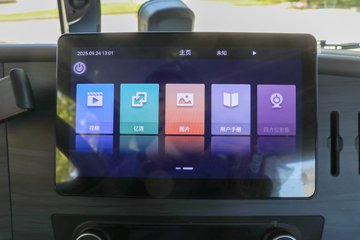 ����HOWO TX7-N ����� 12.5L LNG 480���� 6X4 �й�����12�� ǣ����ͼƬ