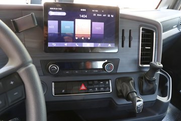 ����HOWO TX7-N ����� 12.5L LNG 480���� 6X4 �й�����12�� ǣ����ͼƬ