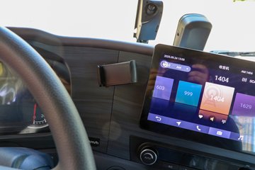 ����HOWO TX7-N ����� 12.5L LNG 480���� 6X4 �й�����12�� ǣ����ͼƬ