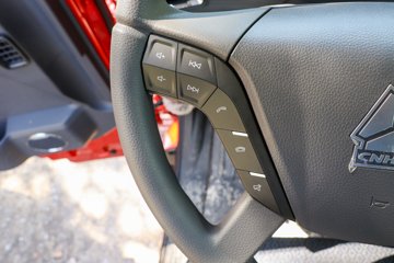 ����HOWO TX7-N ����� 12.5L LNG 480���� 6X4 �й�����12�� ǣ����ͼƬ