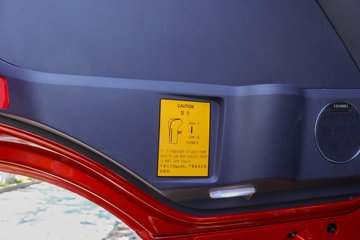 ����HOWO TX7-N ����� 12.5L LNG 480���� 6X4 �й�����12�� ǣ����ͼƬ