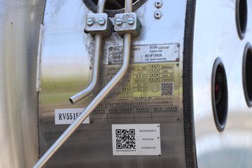 ����HOWO TX7-N ����� 12.5L LNG 480���� 6X4 �й�����12�� ǣ����ͼƬ