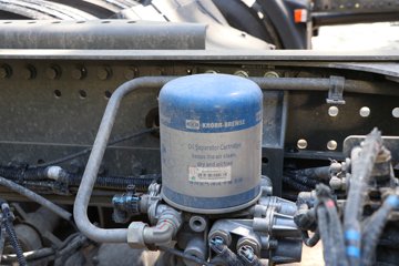 ����HOWO TX7-N ����� 12.5L LNG 480���� 6X4 �й�����12�� ǣ����ͼƬ