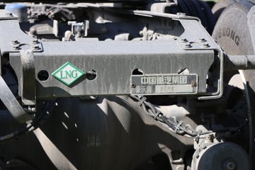 ����HOWO TX7-N ����� 12.5L LNG 480���� 6X4 �й�����12�� ǣ����ͼƬ