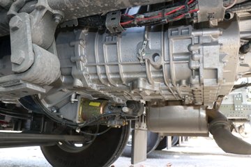 ����HOWO TX7-N ����� 12.5L LNG 480���� 6X4 �й�����12�� ǣ����ͼƬ