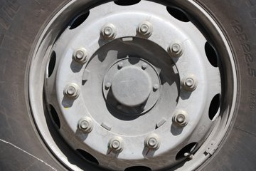 ����HOWO TX7-N ����� 12.5L LNG 480���� 6X4 �й�����12�� ǣ����ͼƬ