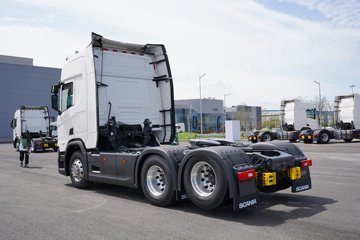 ˹��������500Rϵ�� ������ 12.7L���� 500���� 6X2R AMT�Զ���ǣ����ͼƬ