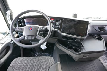 ˹��������500Rϵ�� ������ 12.7L���� 500���� 6X2R AMT�Զ���ǣ����ͼƬ