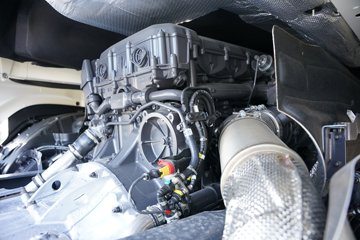 ˹��������500Rϵ�� ������ 12.7L���� 500���� 6X2R AMT�Զ���ǣ����ͼƬ