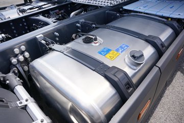 ˹��������500Rϵ�� ������ 12.7L���� 500���� 6X2R AMT�Զ���ǣ����ͼƬ