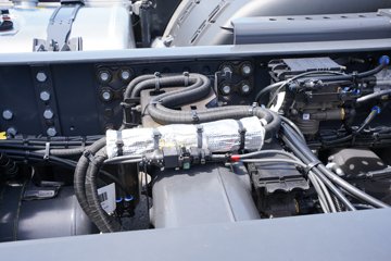 ˹��������500Rϵ�� ������ 12.7L���� 500���� 6X2R AMT�Զ���ǣ����ͼƬ