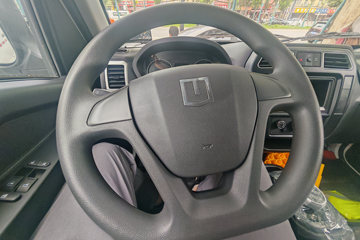 Զ�� ����F5E 2025�� ���˰� 4X2 3.82�׵��Ŵ��綯��س� ��о61.669kWhͼƬ
