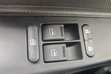 Զ�� ����F5E 2025�� ���˰� 4X2 3.82�׵��Ŵ��綯��س� ��о61.669kWhͼƬ