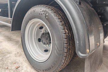 Զ�� ����F5E 2025�� ���˰� 4X2 3.82�׵��Ŵ��綯��س� ��о61.669kWhͼƬ