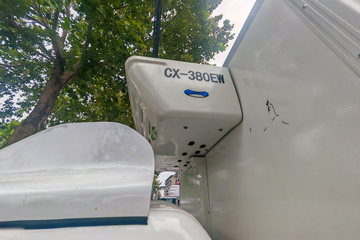 Զ�� ����F5E 2025�� ���˰� 4X2 3.82�׵��Ŵ��綯��س� ��о61.669kWhͼƬ