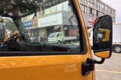 江铃 全新顺达窄体 标准款 2.5L柴油 136马力 万里扬5档 3.2米双排栏板轻卡 江铃 全新顺达窄体 标准款 2.5L柴油 136马力 万里扬5档 3.2米双排栏板轻卡