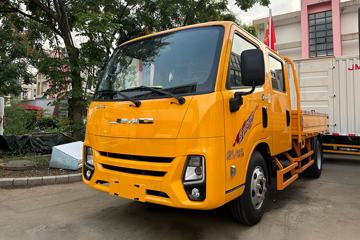 江铃 全新顺达窄体 标准款 2.5L柴油 136马力 万里扬5档 3.2米双排栏板轻卡