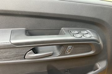 ���� ȫ��˳��խ�� ��׼�� 2.5L���� 136���� ������5�� 3.2��˫�������ῨͼƬ