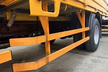 ���� ȫ��˳��խ�� ��׼�� 2.5L���� 136���� ������5�� 3.2��˫�������ῨͼƬ