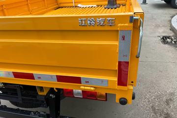 ���� ȫ��˳��խ�� ��׼�� 2.5L���� 136���� ������5�� 3.2��˫�������ῨͼƬ