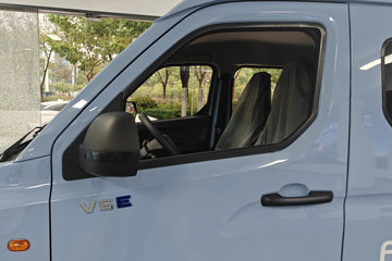 Զ�� ����V6E���ܰ� 2.3T 6�� 4.845�״��綯����;���ó�46.08kWhͼƬ