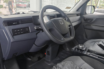 Զ�� ����V6E���ܰ� 2.3T 6�� 4.845�״��綯����;���ó�46.08kWhͼƬ