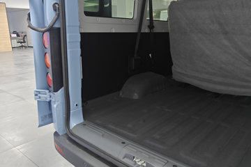 Զ�� ����V6E���ܰ� 2.3T 6�� 4.845�״��綯����;���ó�46.08kWhͼƬ