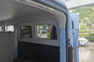 Զ�� ����V6E���ܰ� 2.3T 6�� 4.845�״��綯����;���ó�46.08kWhͼƬ