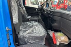 江铃全新顺达 标准款 2.5L柴油 136马力 万里扬5档 3.7米单排栏板轻卡