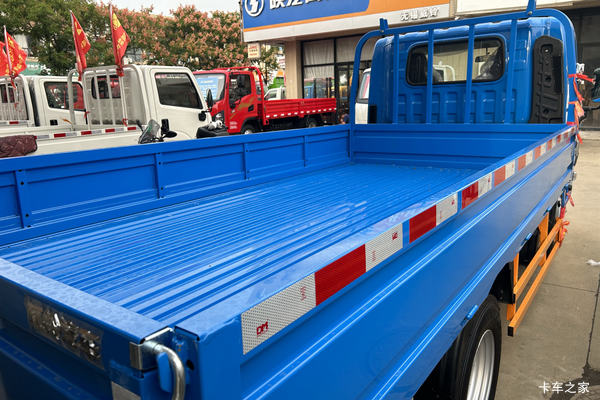 优惠0.3万 深圳市全新顺达载货车火热促销中