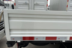 江淮 骏铃V3 金元宝 140马力 3.37米排半栏板轻卡