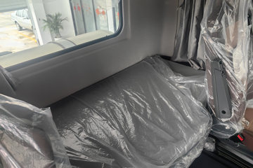 ���������콢KX ���߰� 14.5L LNG 630���� 6X4 ����12�� AMT�Զ��� ǣ����ͼƬ