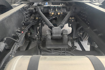 ���������콢KX ���߰� 14.5L LNG 630���� 6X4 ����12�� AMT�Զ��� ǣ����ͼƬ