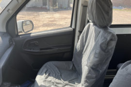 睿行EM60&nbsp;电动封闭厢货驾驶室图片