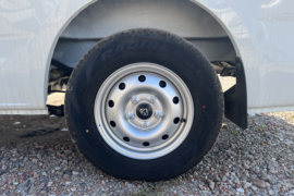 睿行EM60&nbsp;电动封闭厢货底盘图片