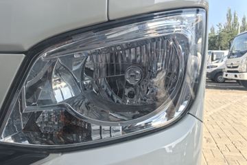 ���� ����M1 ������ 1.6L 105���� CNG 3.3�׵�������΢��ͼƬ