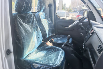 ���� ����M1 ������ 1.6L 105���� CNG 3.3�׵�������΢��ͼƬ