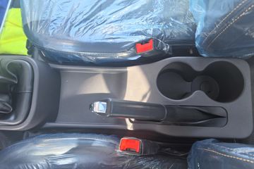 ���� ����M1 ������ 1.6L 105���� CNG 3.3�׵�������΢��ͼƬ