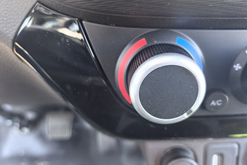 ���� ����M1 ������ 1.6L 105���� CNG 3.3�׵�������΢��ͼƬ