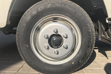 ���� ����M1 ������ 1.6L 105���� CNG 3.3�׵�������΢��ͼƬ