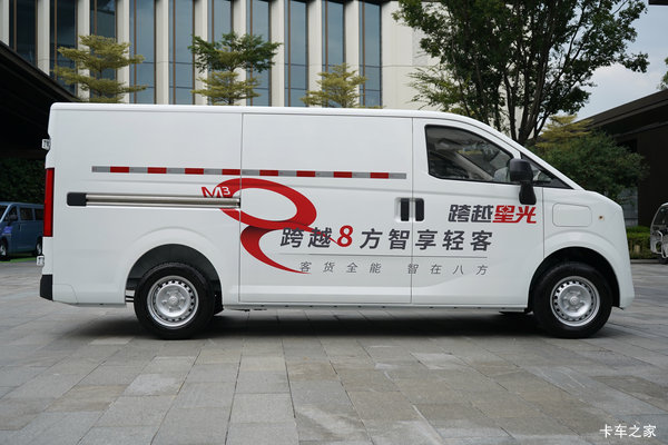 购跨越星光电动封闭厢货 享高达0.1万优惠
