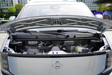 ������Խ ����EV �콢�� Һɲ 3.8�׵��Ŵ��綯����΢�� ����ʱ��55.64kWhͼƬ