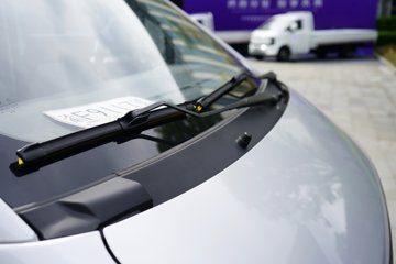 ������Խ ����EV �콢�� Һɲ 3.8�׵��Ŵ��綯����΢�� ����ʱ��55.64kWhͼƬ