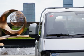 ������Խ ����EV �콢�� Һɲ 3.8�׵��Ŵ��綯����΢�� ����ʱ��55.64kWhͼƬ