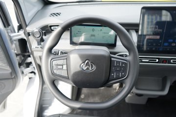 ������Խ ����EV �콢�� Һɲ 3.8�׵��Ŵ��綯����΢�� ����ʱ��55.64kWhͼƬ