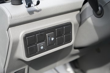 ������Խ ����EV �콢�� Һɲ 3.8�׵��Ŵ��綯����΢�� ����ʱ��55.64kWhͼƬ