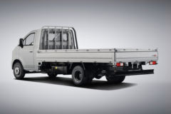 长安跨越 星塔 旗舰版 2L汽油 139马力 万里扬5档 液刹 3.8米单排栏板微卡