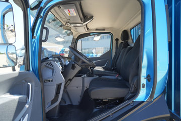 �ɵ�EW7 4.5T 4.18�׵��Ŵ��綯��ʽ�Ῠ131.98kWhͼƬ