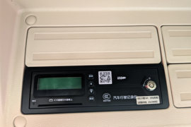 新乘龙M3&nbsp;载货车驾驶室                                               图片